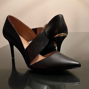 Calvin Klein Ginostra/Gella Asymmetrical Black Pumps. Women’s size 9.5.